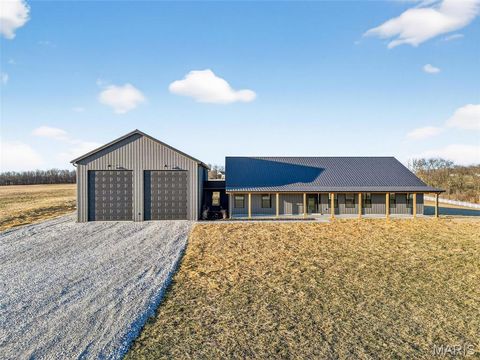 Photo of 592 Phelps Lane, Elsberry, MO 63343 (MLS # 26012051)