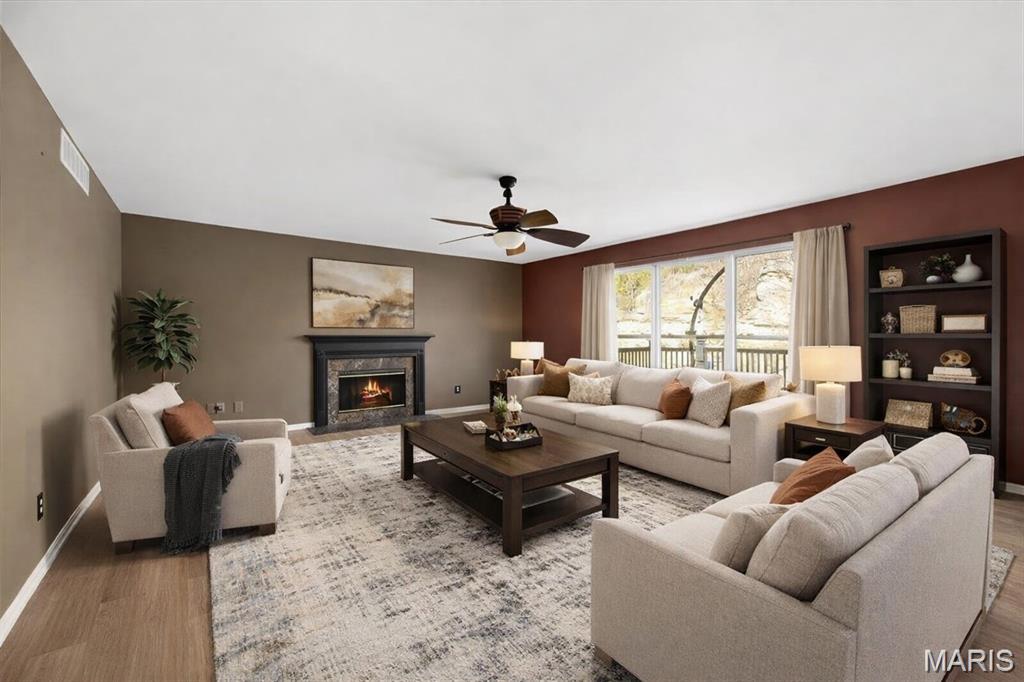 917 Emerald Oaks Court