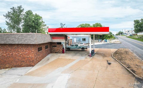 Tiny photo for 2253 Loose Creek Highway, Loose Creek, MO 65054 (MLS # 26042028)