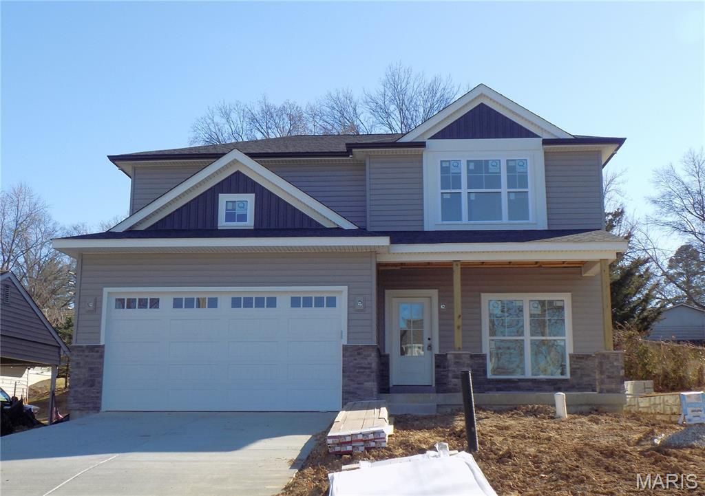 Photo of 140 W Sarah Avenue, Kirkwood, MO 63122 (MLS # 26003674)