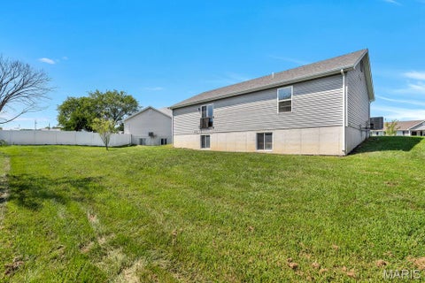 Tiny photo for 91 Swaying Pine Lane, Winfield, MO 63389 (MLS # 26053442)