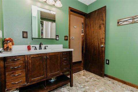 Tiny photo for 148 Sudhammer Road, Iberia, MO 65486 (MLS # 26058377)