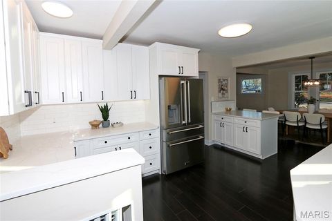 Tiny photo for 8361 Big Bend Boulevard, Webster Groves, MO 63119 (MLS # 25078623)