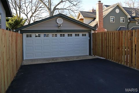 Tiny photo for 8361 Big Bend Boulevard, Webster Groves, MO 63119 (MLS # 25078623)