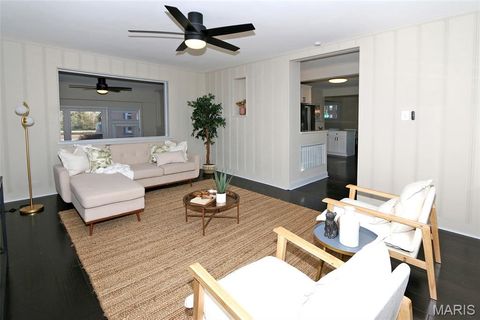 Tiny photo for 8361 Big Bend Boulevard, Webster Groves, MO 63119 (MLS # 25078623)