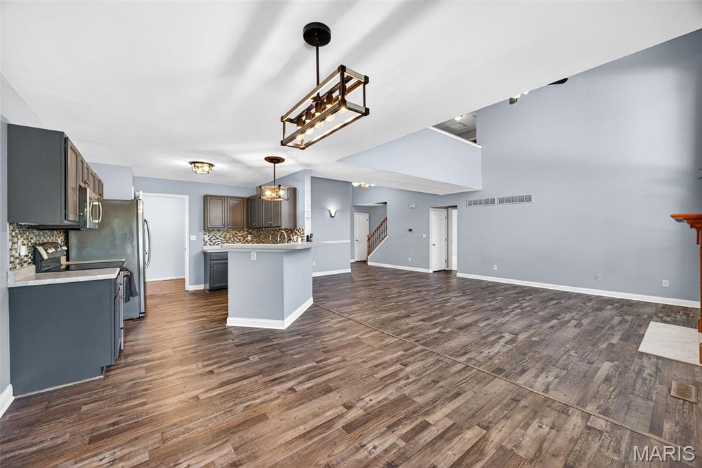 Hanover Crossing #2 - Residential