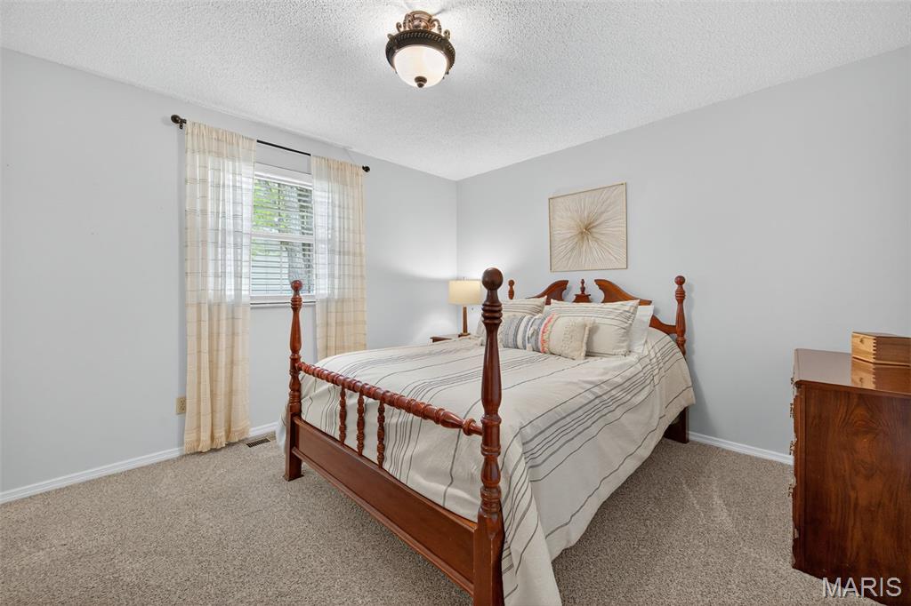 St Charles, Missouri 63303, United States, 3 Bedrooms Bedrooms, ,2 BathroomsBathrooms,Residential,Pending,215245