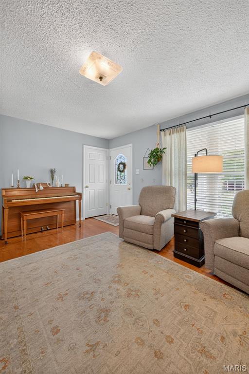 St Charles, Missouri 63303, United States, 3 Bedrooms Bedrooms, ,2 BathroomsBathrooms,Residential,Pending,215245