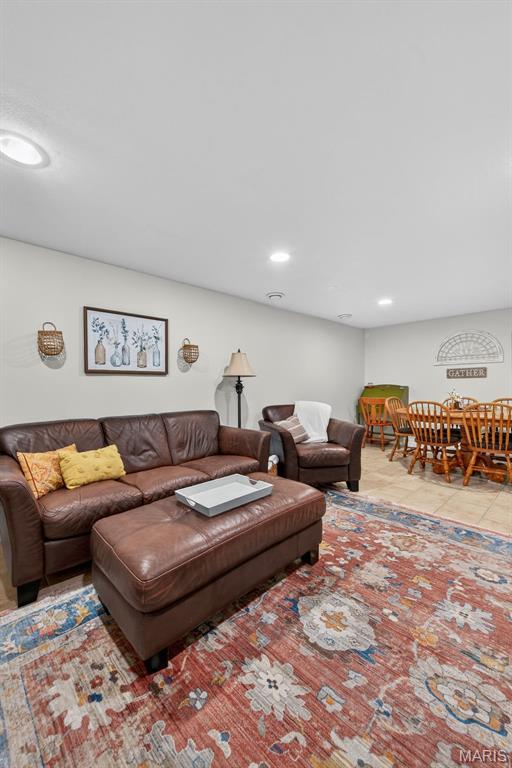 St Charles, Missouri 63303, United States, 3 Bedrooms Bedrooms, ,2 BathroomsBathrooms,Residential,Pending,215245