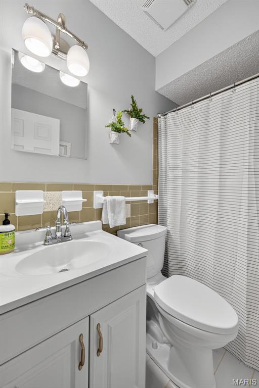 St Charles, Missouri 63303, United States, 3 Bedrooms Bedrooms, ,2 BathroomsBathrooms,Residential,Pending,215245