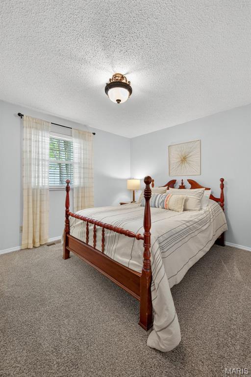 St Charles, Missouri 63303, United States, 3 Bedrooms Bedrooms, ,2 BathroomsBathrooms,Residential,Pending,215245