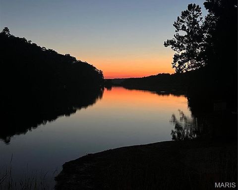 8 Woodland Lakes Sullivan MO 63080