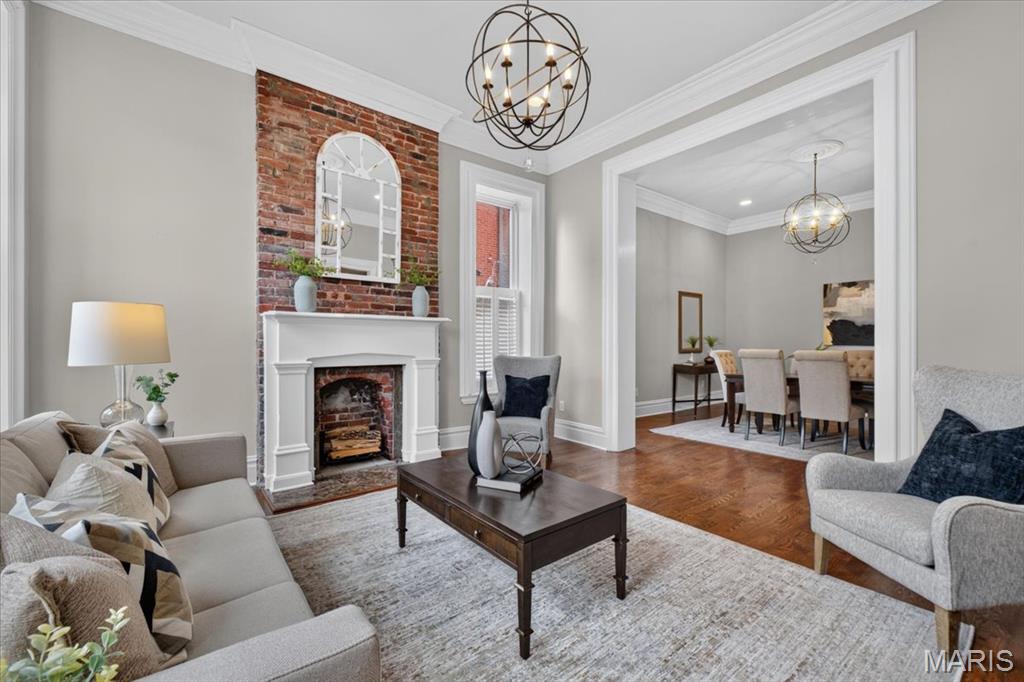 1225 Dolman Street