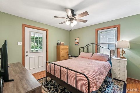 Tiny photo for 1052 Kuhlman Lane, Webster Groves, MO 63119 (MLS # 26003401)