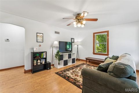 Tiny photo for 1052 Kuhlman Lane, Webster Groves, MO 63119 (MLS # 26003401)