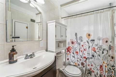 Tiny photo for 1052 Kuhlman Lane, Webster Groves, MO 63119 (MLS # 26003401)