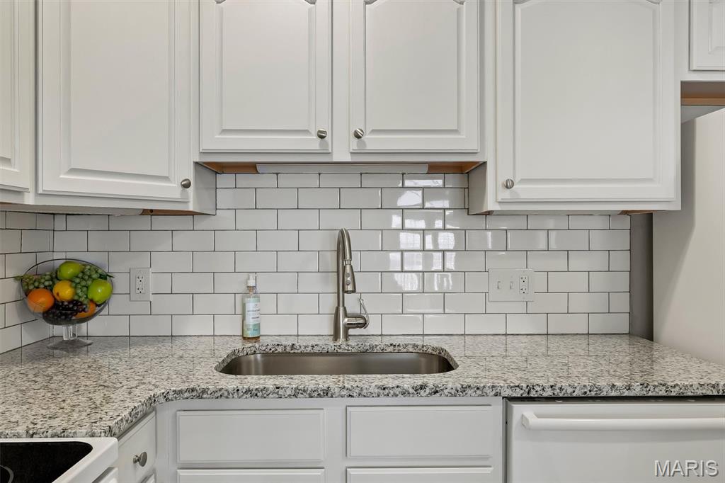 Villas At Kenrick A Condo Ph - Residential