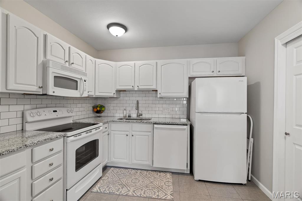 Villas At Kenrick A Condo Ph - Residential