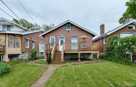Tiny photo for 6139 Tennessee Avenue, St Louis, MO 63111 (MLS # 26031095)