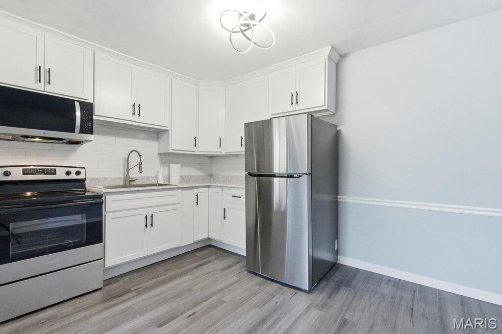 Photo of 2741 Westphalia Court #F, St Louis, MO 63129 (MLS # 26024258)