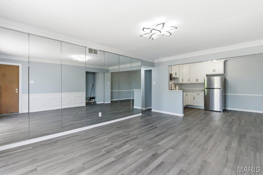 Oakville Commons Condo - Residential