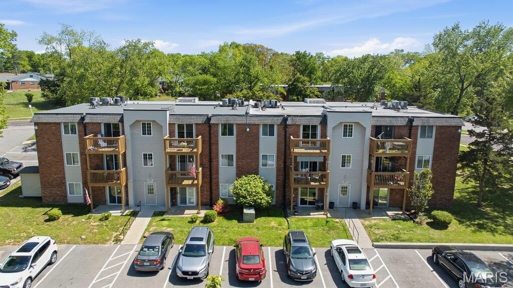 Photo of 2741 Westphalia Court #F, St Louis, MO 63129 (MLS # 26024258)