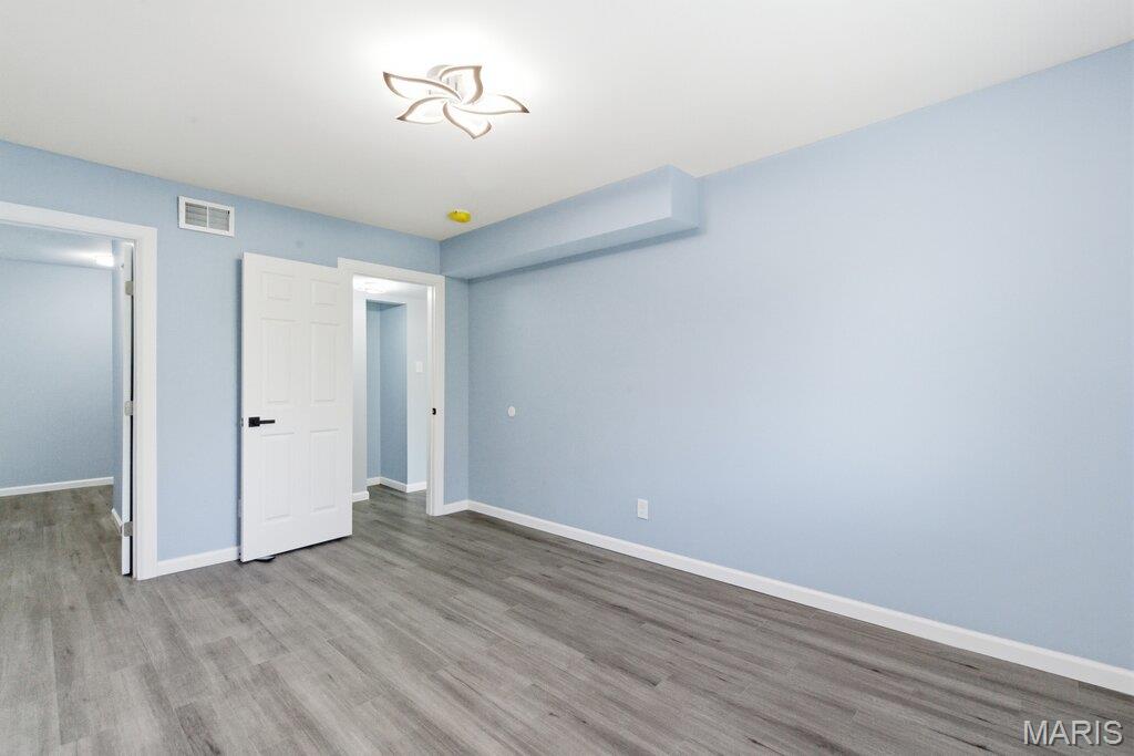 Oakville Commons Condo - Residential