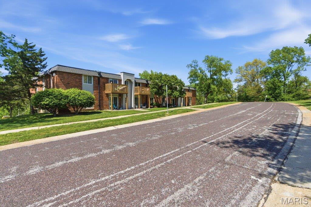 Oakville Commons Condo - Residential