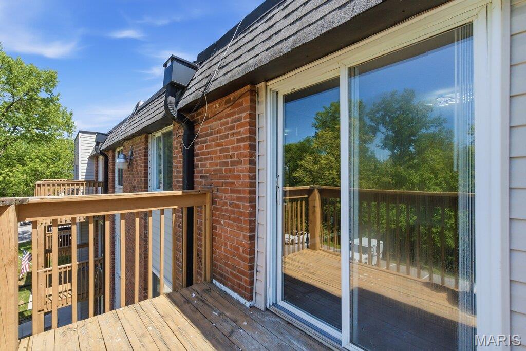 Oakville Commons Condo - Residential