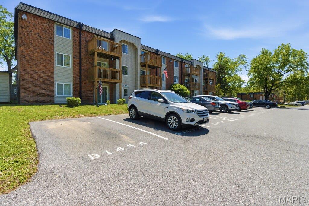 Oakville Commons Condo - Residential