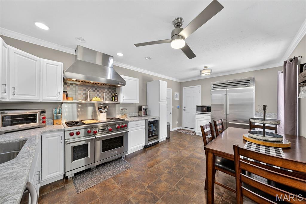 11365 Inverness Lane