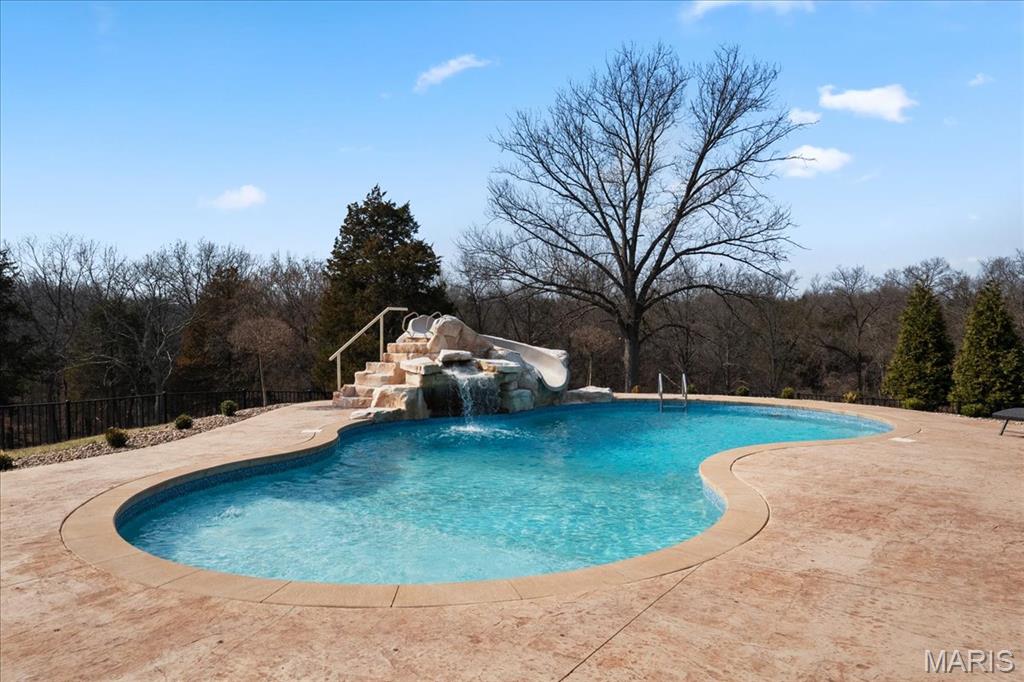 Lafayette Crossing - Residential