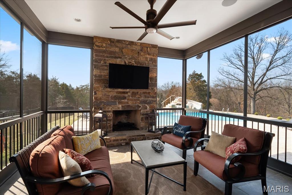 Lafayette Crossing - Residential