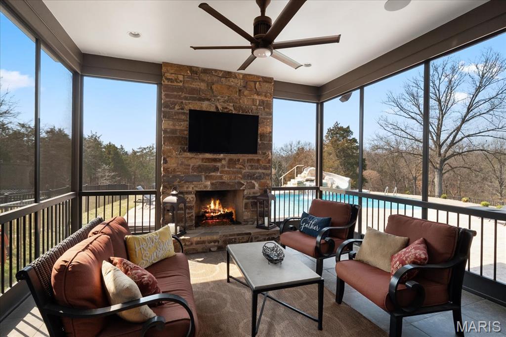 Lafayette Crossing - Residential