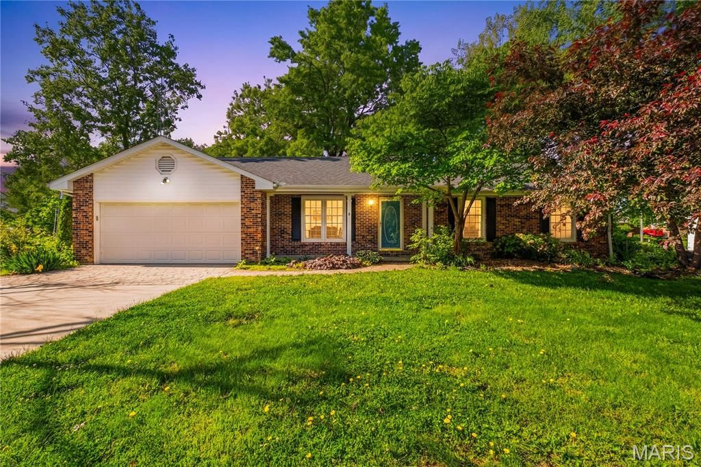 Photo of 9 Rainbow CIR, Montgomery City, MO 63361 (MLS # 26029364)