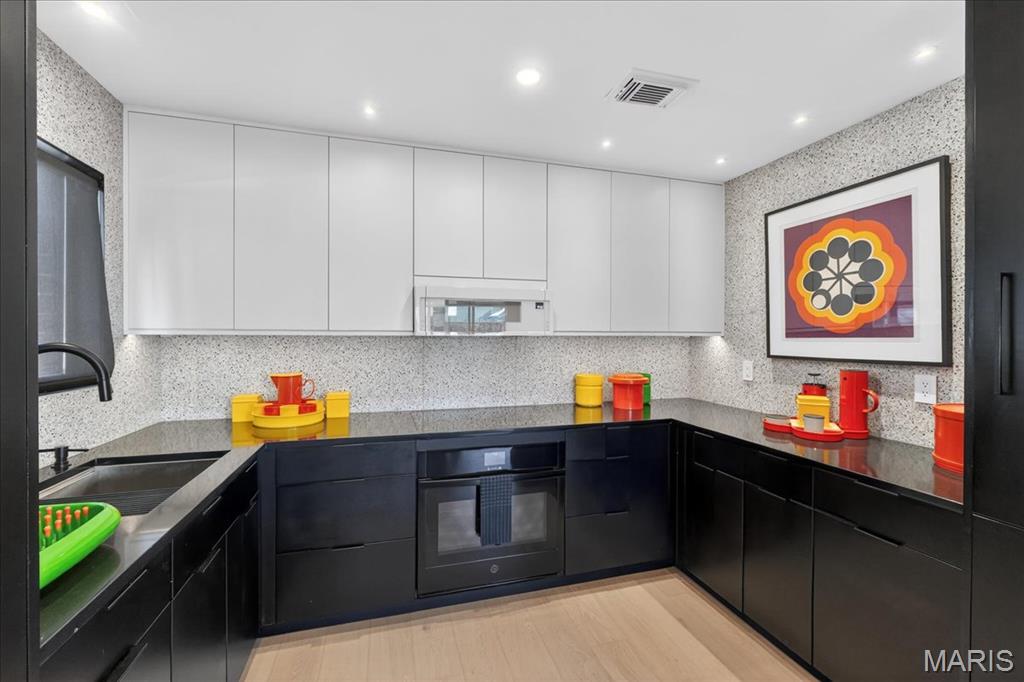 Waterford Square Condos - Residential