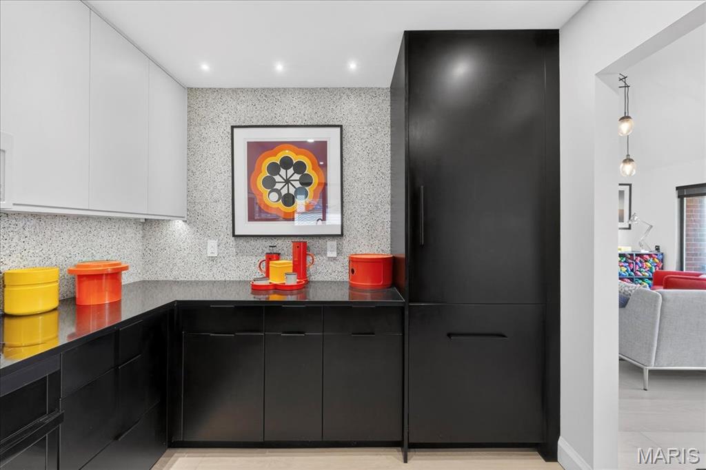 Waterford Square Condos - Residential