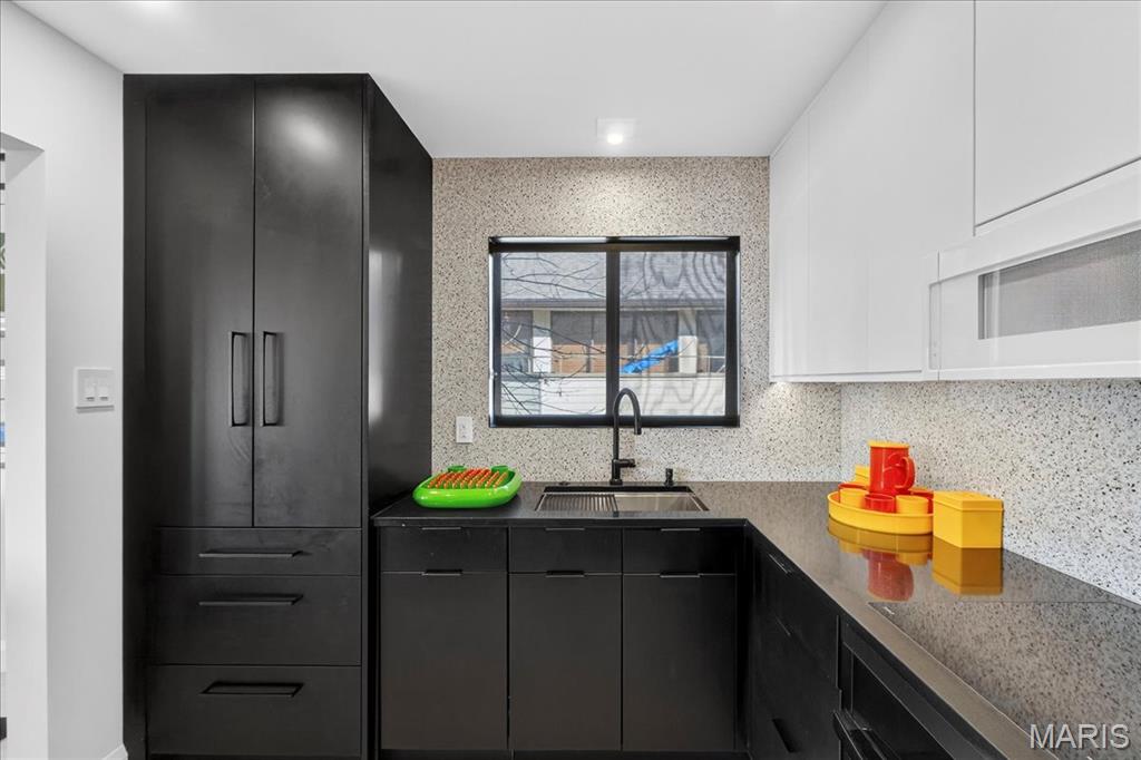 Waterford Square Condos - Residential