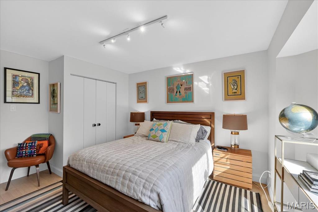 Waterford Square Condos - Residential