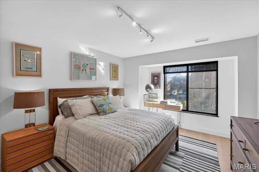 Waterford Square Condos - Residential