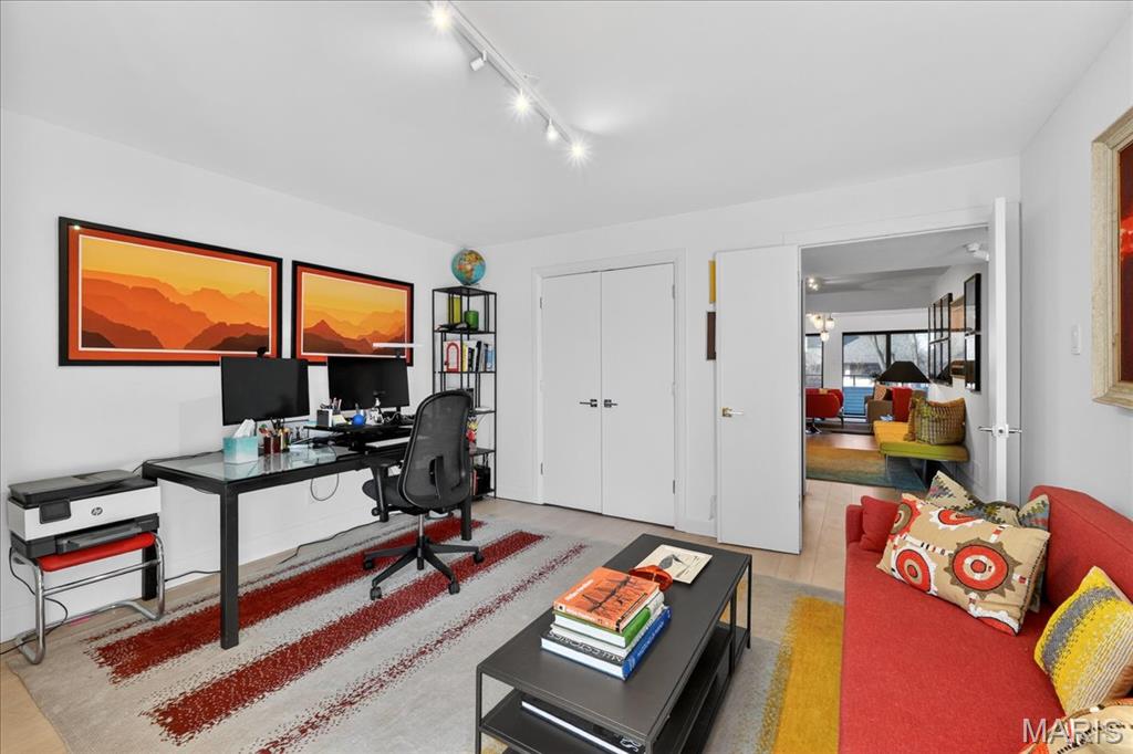 Waterford Square Condos - Residential