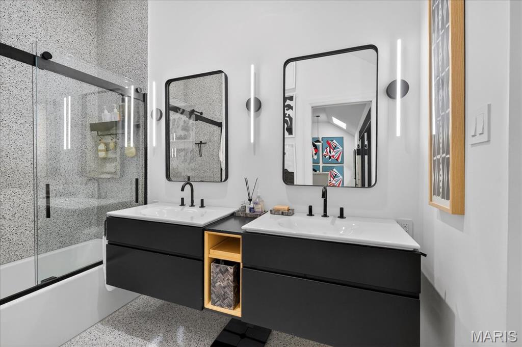 Waterford Square Condos - Residential