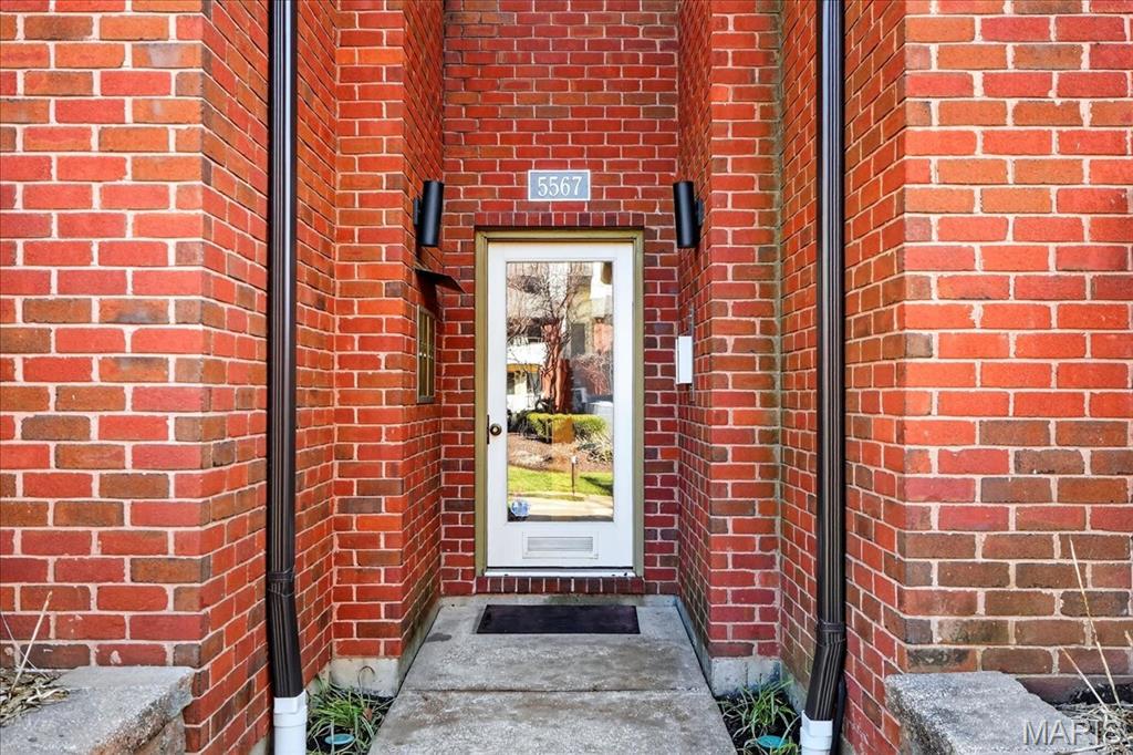 Waterford Square Condos - Residential