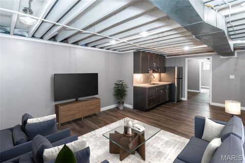 Tiny photo for 701 Oak Run Lane, Ballwin, MO 63021 (MLS # 26024661)