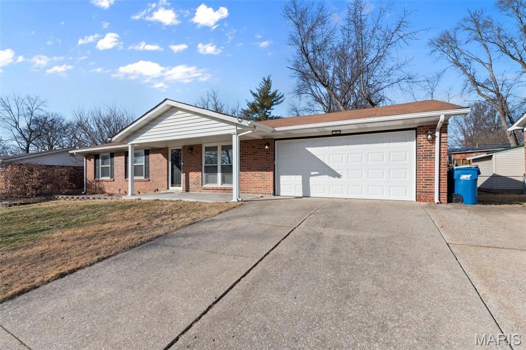 Photo of 11239 Terry Avenue, Bridgeton, MO 63044 (MLS # 26007880)