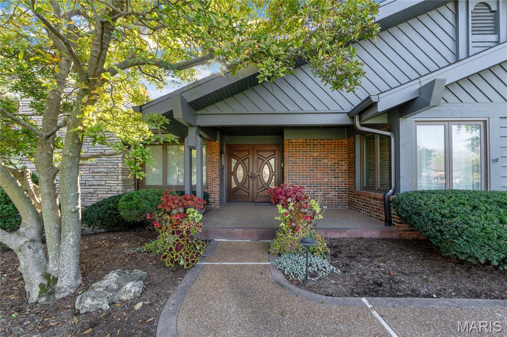 8 Number Two Green Drive