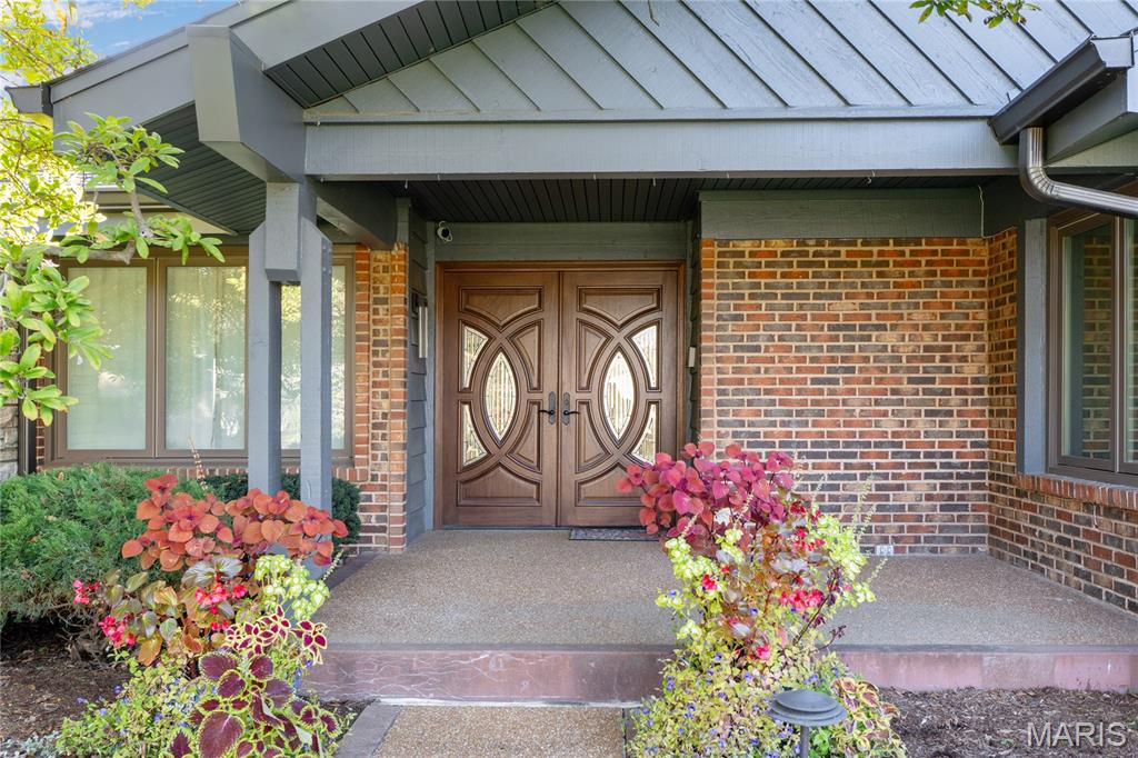 8 Number Two Green Drive