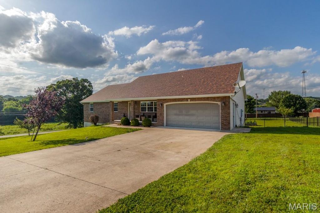 Photo of 20485 Stagecoach Road, Waynesville, MO 65583 (MLS # 26037562)