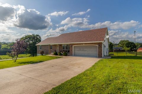 Photo of 20485 Stagecoach Road, Waynesville, MO 65583 (MLS # 26037562)