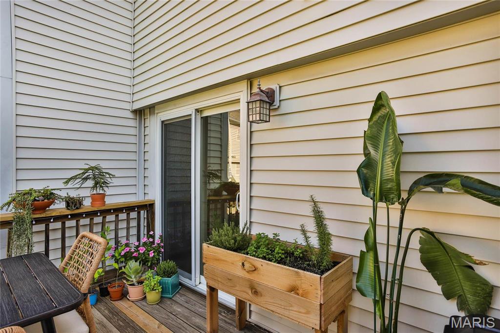 Brentwood Forest Condo Ph Eight - Residential